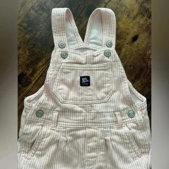 OSHKOSH B'gosh | VESTBAK baby girl, pink overalls. Size: 24M - Picture 12 of 16